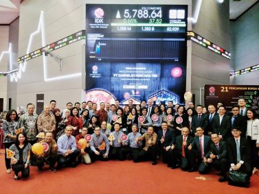 PT SARIMELATI KENCANA Tbk, LISTING AT INDONESIA STOCK EXCHANGE